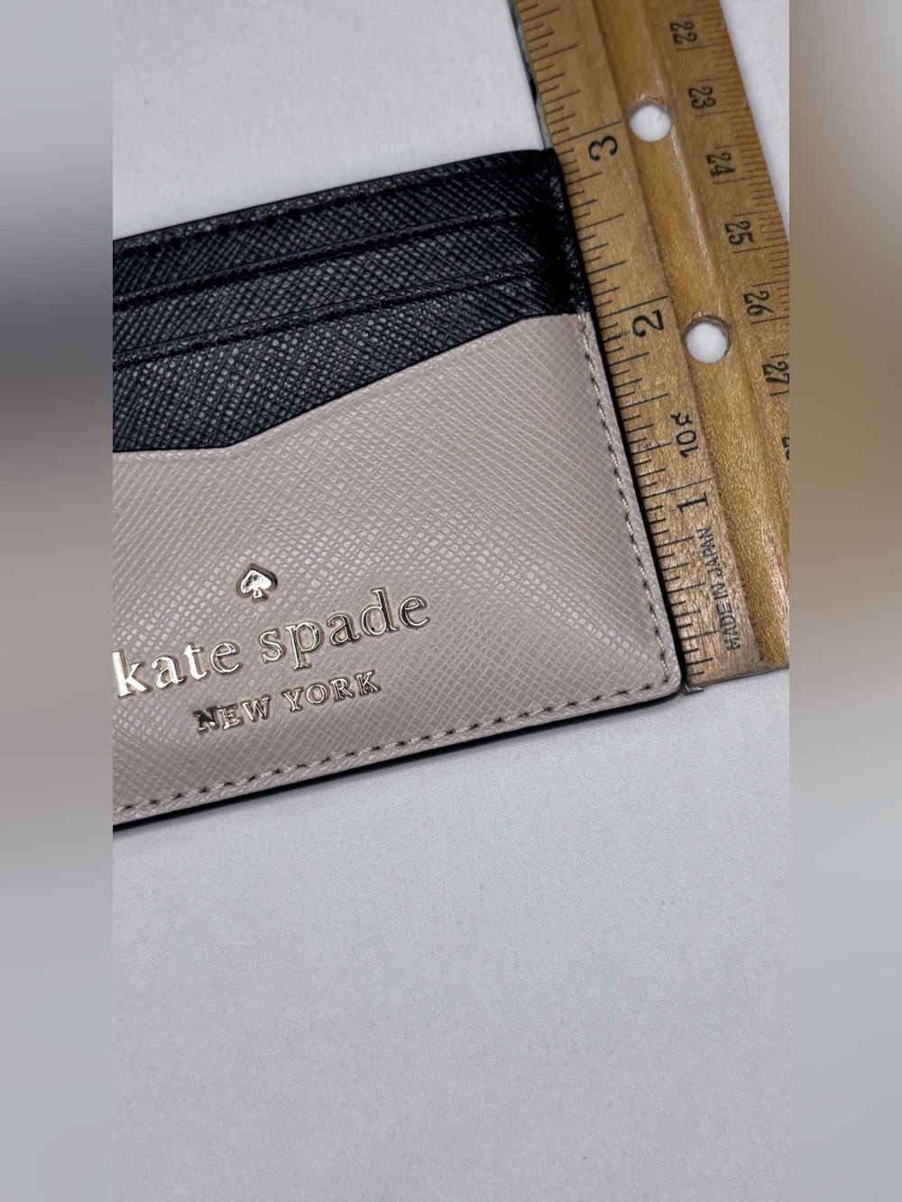 kate spade Black and Beige Two-Tone Leather Cardholder - Picture 5 of 6